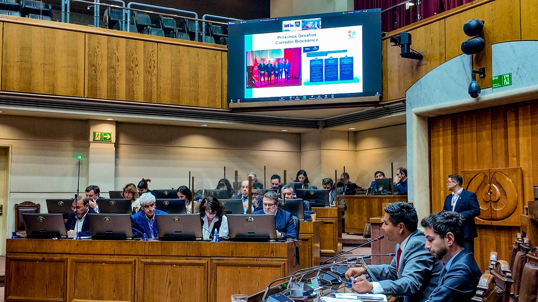 Gobernador Diego Paco llevó la defensa del presupuesto de Arica